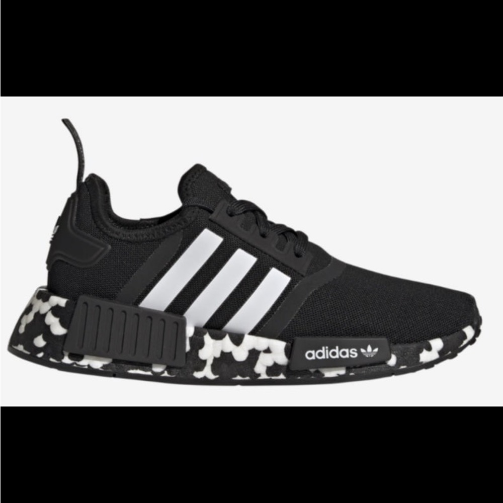 Big Boys Adidas NMD R1 size 6